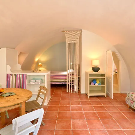 Aria Di Rodi Apartamento *