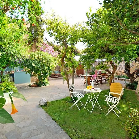 Aria Di Rodi Apartman *